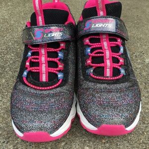 Girls sketchers s-light size 1